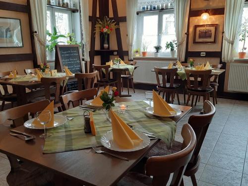 Restaurant, Gasthof zur Linde in Pausa-Muhltroff