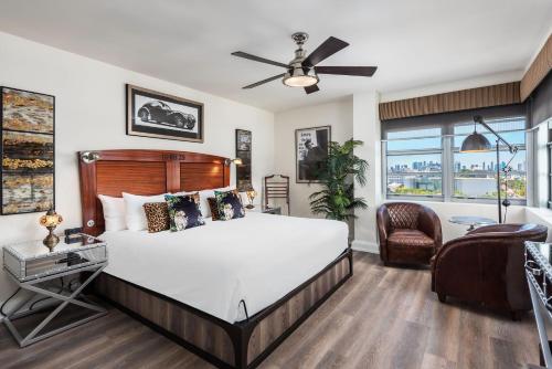 King Room with City View