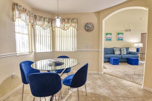 Refreshing Tuscan Ridge Home by IPG Florida - image 4