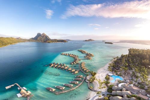 strand, Le Bora Bora by Pearl Resorts in Bora Bora