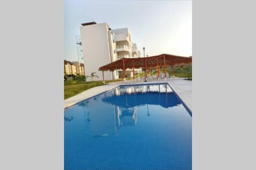 Renta Amplio Departamento en Acapulco Diamante