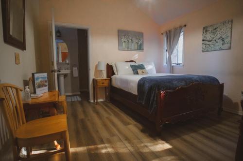 Tucker Peak Lodge - image 7