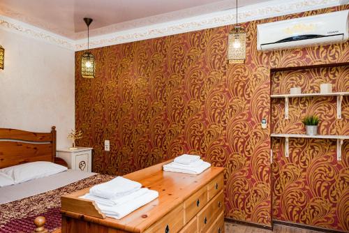 One bedroom apartment on Surikova street - Двухкомнатная квартира на улице Сурикова, четыре спальных