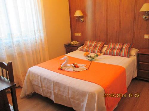 Economy Double Room with Parking Included image 9