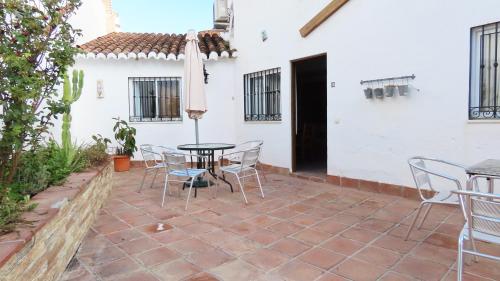Apartamentos Nerjaluna - image 9