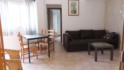 Apartamentos Nerjaluna - image 2