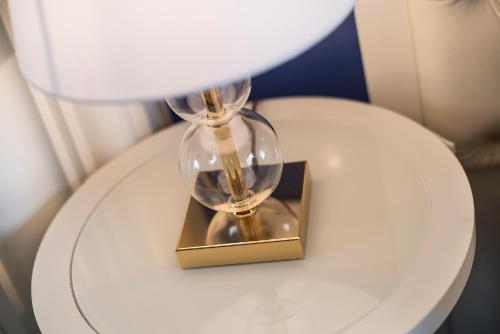 Hotel Tiffany's - image 11