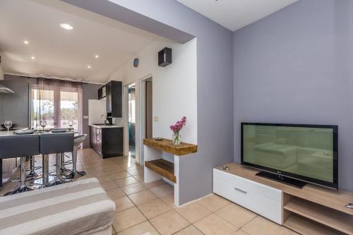  Apartment Brzac, Unterkunft in Brzac