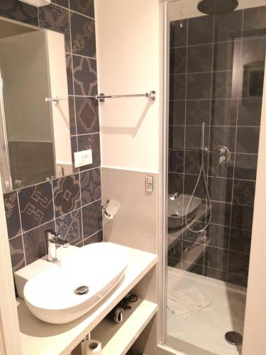 Frattina FF italian suites, Рим (фото 9)