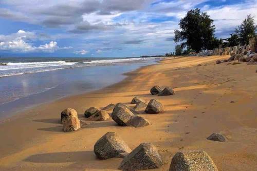 De RhuMaa Homestay in Rusila