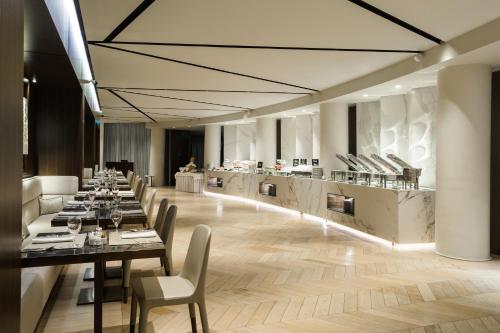 Maritim Hotel Plaza Tirana, Tirana (photo 7)