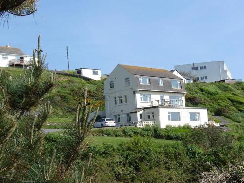 White Ocean, Mawgan Porth, Cornwall