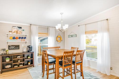 Bailey's Bungalow - image 5