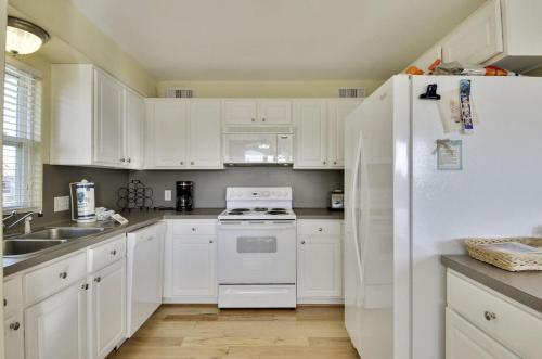 Pirates' Pearl by Ryson Vacation Rentals - image 4