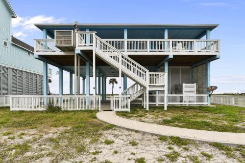 Honu Beachfront by Ryson Vacation Rentals