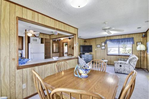 Harry's Hideaway by Ryson Vacation Rentals - image 5