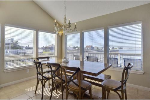 Flying Sea by Ryson Vacation Rentals - image 3