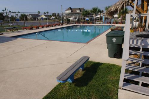 Escape by the Sea by Ryson Vacation Rentals - image 2