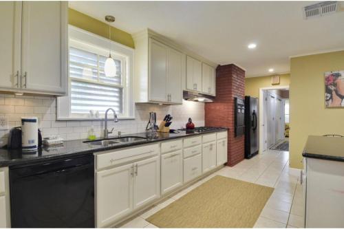 Endless Summer by Ryson Vacation Rentals - image 5