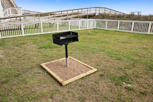 Enchanted Beachfront by Ryson Vacation Rentals - main image