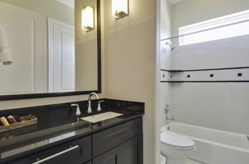 Blue Marlin by Ryson Vacation Rentals - image 2