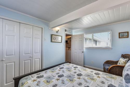 Beachfront Charm by Ryson Vacation Rentals - image 5