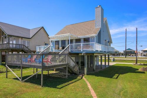 Barefoot Pelican by Ryson Vacation Rentals