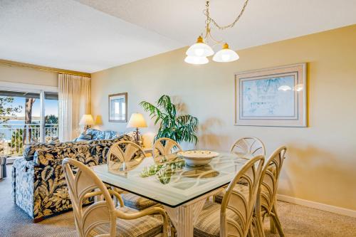 Beachside Tennis 1893 in South Beach