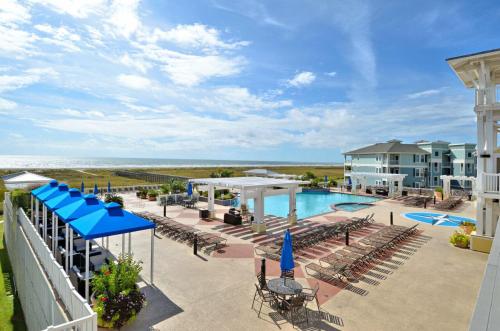 Beachfront Flamingo by Ryson Vacation Rentals - image 7