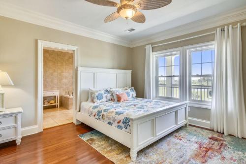 Beachfront Flamingo by Ryson Vacation Rentals