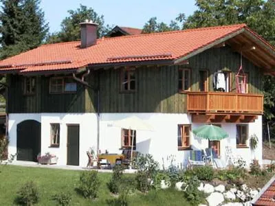 Ferienwohnungen Wolfgang Geistanger - inkl. Chiemgaukarte in Siegsdorf, Deutschland