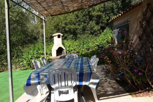 Appart climatisé 50 m plage jardin 5000 m carré RDC gîte à louer Tarcu