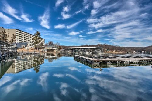 Osage Beach Home with Deck Less Than 1 Mi to the Lake!