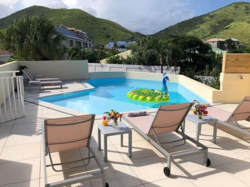 Beautiful suite S18, pool, sea view, next to paradise Pinel Island - Location saisonnière - Cul de Sac