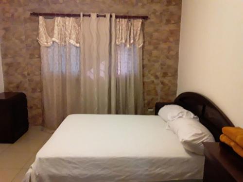 Smart Modern Flat, a block from Ocean, High Security