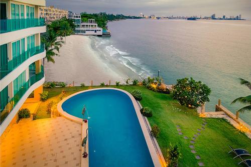 Paradise Ocean View Beach Front Condominium In Pattaya ( Paradise Ocean View Beach Front Condominium In Pattaya )