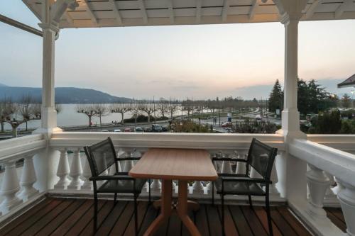 Junior Suite with Balcony and Lake View