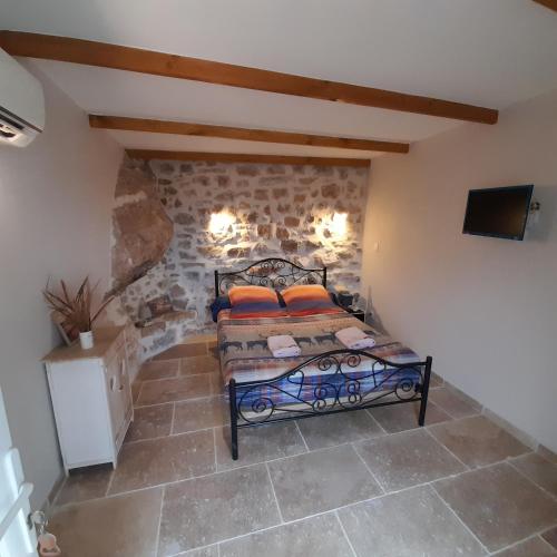 L'Auberge du Mazet chambre d'hôte Olmet-et-Villecun