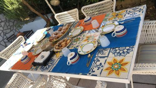 Ételek és italok, La Draghina B&B Capri in Anacapri
