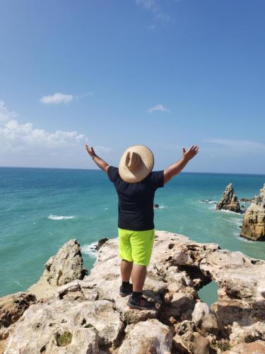 Figueroa Guest Rooms in Country Club - image 9