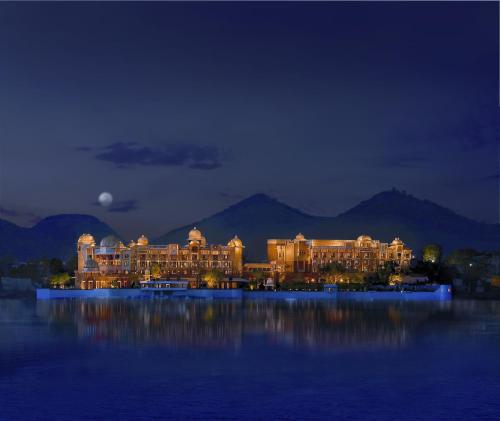 Double room, grand, lake view, balcony