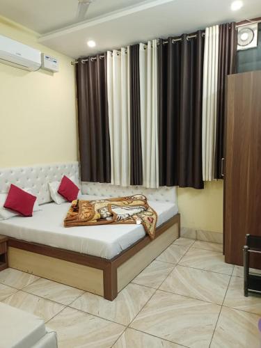 Deluxe Room image 10