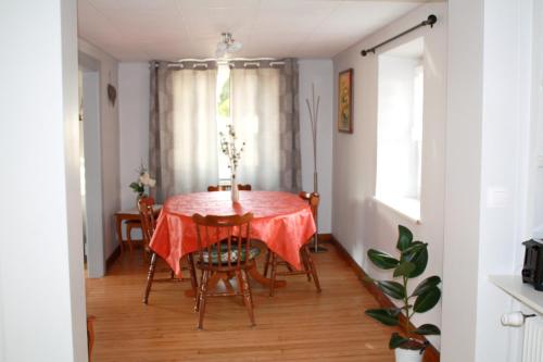 Faciliteiten, Maison charmante à Gottenhouse + Jardin (Maison charmante a Gottenhouse + Jardin) in Schwenheim