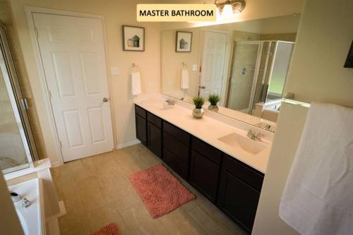 Rosenberg, Richmond, Katy, 2 Story, 10 Beds - Coopers Hill in Rosenberg, USA