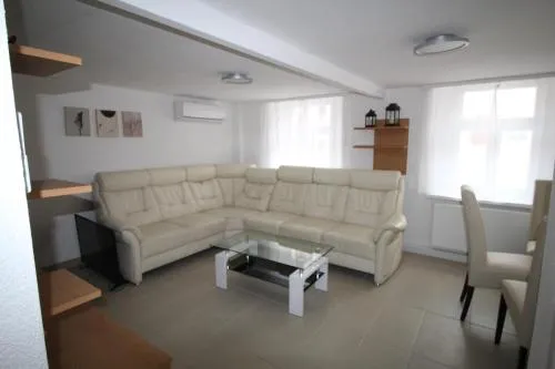Mainz - 4-Zimmer-Haus - 6 Personen in Mainz, Deutschland