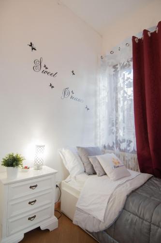 3 twin beds