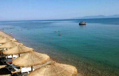  Castella Beach, Pension in Alissós bei Flámbouras