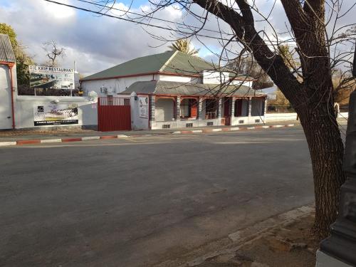 Ieeja, Karoo Manor in Richmond (Northern Cape)