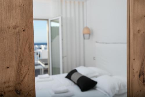 285130939 The George Hotel Mykonos