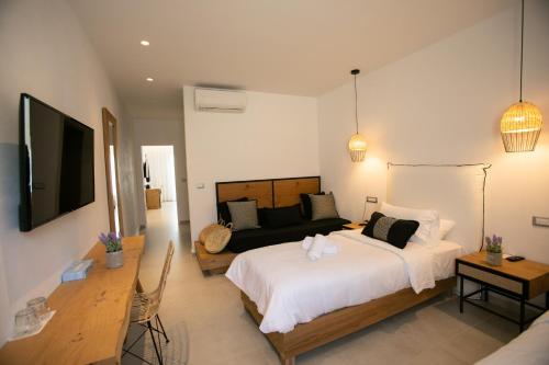 285130944 The George Hotel Mykonos